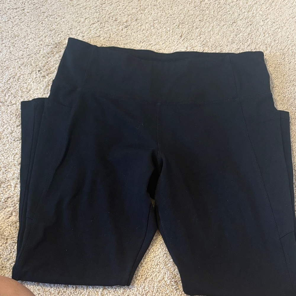 Classic Black Women's Leggings - Picture 2 of 4